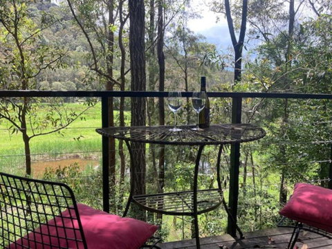 Nature Retreat & Artists Studio 90mins From Sydney - Holiday Byron Bay 0