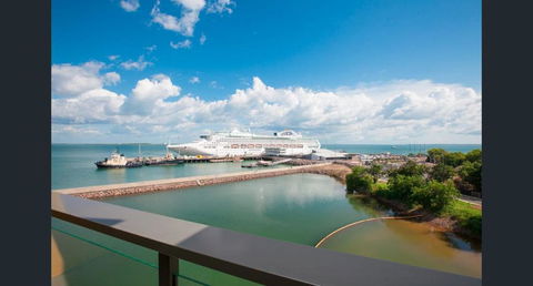 NEW - ZEN AT THE WATERFRONT - Luxury Waterfront Holiday Home For Families & Friends - Holiday Byron Bay 3