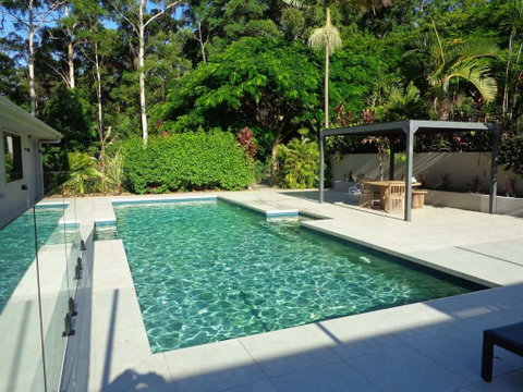 Noosa Buoys - Holiday Byron Bay 0