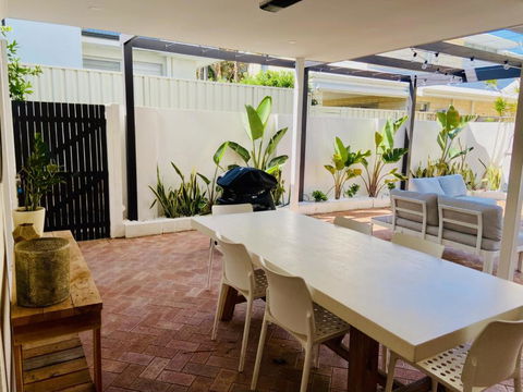 NOR214 - Northstead Coastal Charm - Holiday Byron Bay 1