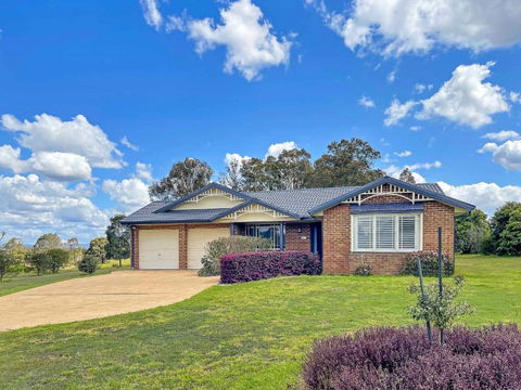 Nottage Cottage - Holiday Byron Bay 1