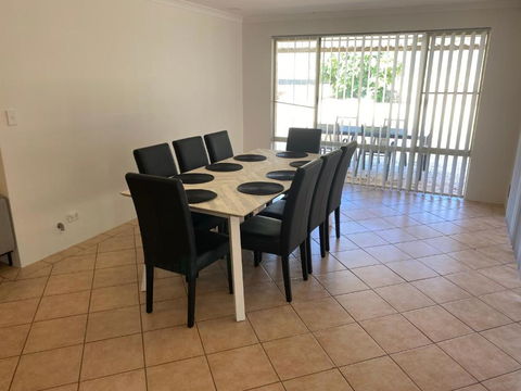 Ocean Keys Family Accommodation - Holiday Byron Bay 2