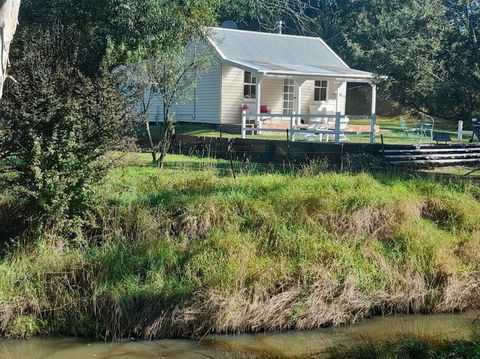 Old Oak Tree Cottage - Holiday Byron Bay 2