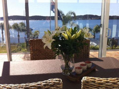 Overnight Reflections B&B - Holiday Byron Bay 2