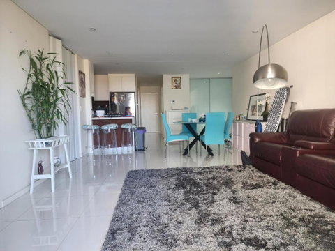 Parramatta Shared Apartment - Holiday Byron Bay 0