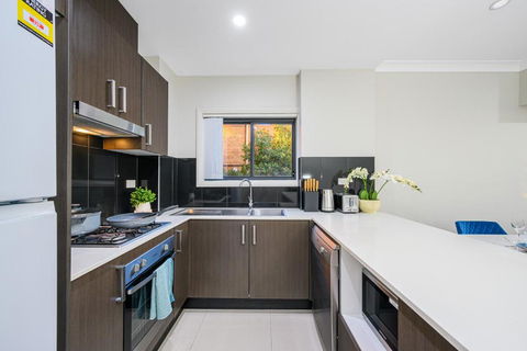 Parramatta New 2Bedroom Apt Close To TrainShoping - Holiday Byron Bay 3