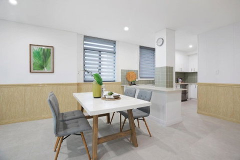 Penthouse In Rockdale CBD - Holiday Byron Bay 3