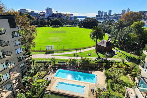 Penthouse With Private Terrace, Parking + 2 Pools - Holiday Byron Bay 3