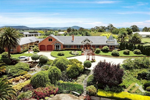 Perfect Entertainer-s Home With Pool - Holiday Byron Bay 0