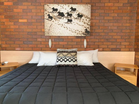 Peter Allen Motor Inn - Holiday Byron Bay 2