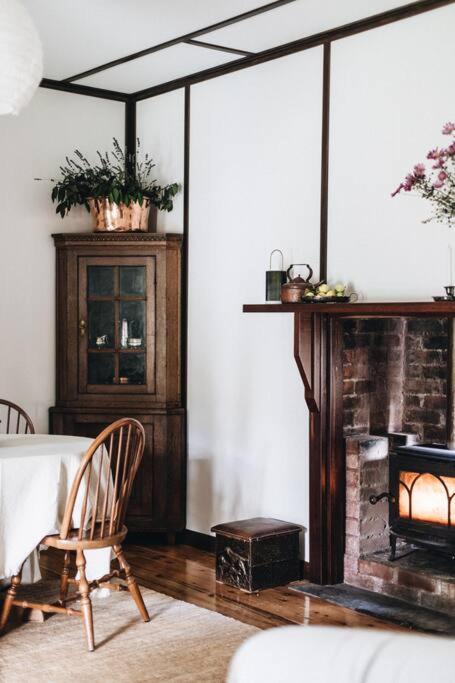 Pickers Hut - A Country Style Featured Dream Stay - Holiday Byron Bay 2