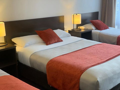 Ploughmans Motor Inn - Holiday Byron Bay 1