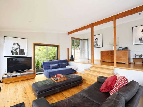 Postcards From The Edge - Holiday Byron Bay 1