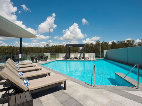 Pullman Brisbane Airport - Holiday Byron Bay 1
