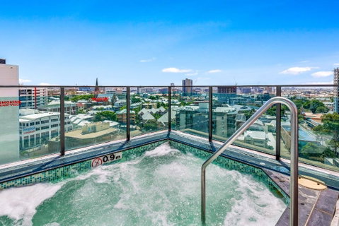 Quattro Apartments - Holiday Byron Bay 0