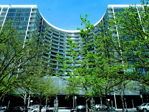 Astra Apartments Canberra - Manhattan - Holiday Byron Bay 1