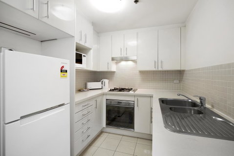Astra Apartments Sydney - Kent Street - Holiday Byron Bay 2
