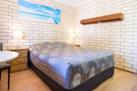 Augusta Budget Motel - Holiday Byron Bay 1