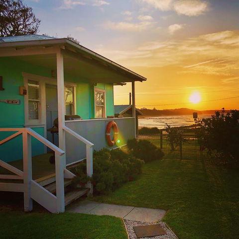 Aurora Beachfront Cottage - Holiday Byron Bay 3