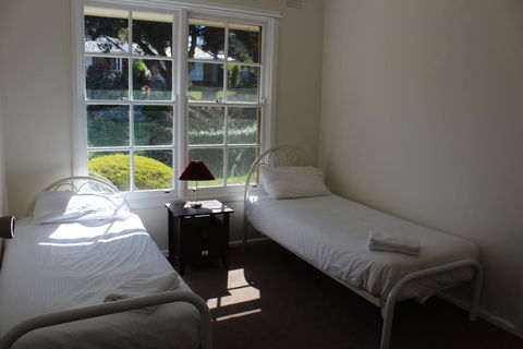 Australian Home Away @ Doncaster Grange Park - Holiday Byron Bay 2