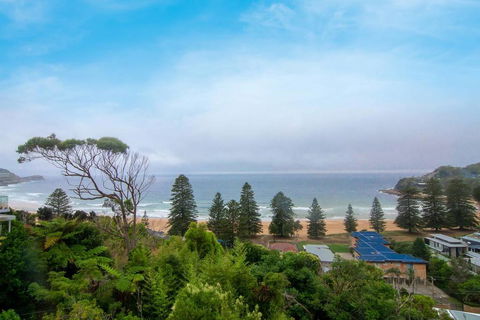 Avoca Heights House /// 4 BDR 2.5 BTH // Direct Ocean Views - Holiday Byron Bay 3