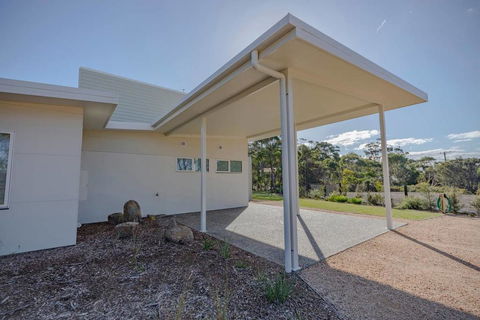 Baileys Beach House - Holiday Byron Bay 2