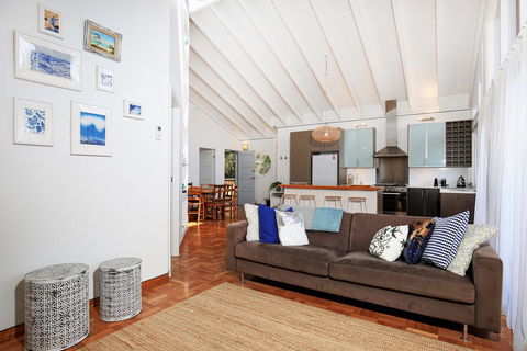 Balena @ Culburra - Pet Friendly - 1 Min Walk To Beach - Holiday Byron Bay 0