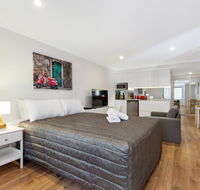 Balmain Modern Apartments - Holiday Byron Bay