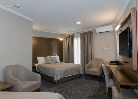 Bankstown Motel 10 - Holiday Byron Bay 3