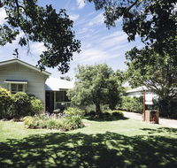 Barbara's Guesthouse - Holiday Byron Bay