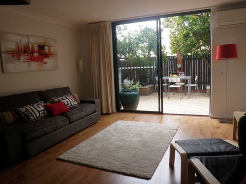 Barker Road - Holiday Byron Bay 1