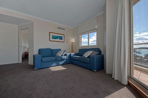 Barrington, 707/35-45 Shoal Bay Road - Holiday Byron Bay 1