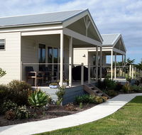 Bass Coast Country Cottages - Holiday Byron Bay