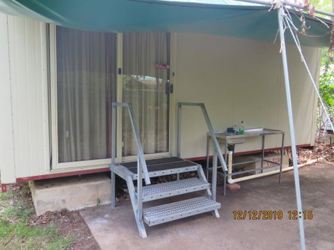 Batchelor Holiday Park - Holiday Byron Bay 2