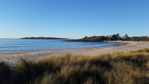 Bawley Point Accomodation - Holiday Byron Bay 1
