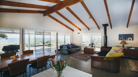 Bay Beach House - Holiday Byron Bay 0