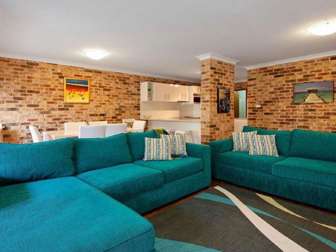 Bay Parklands, Unit 69/2 Gowrie Avenue - Holiday Byron Bay 0