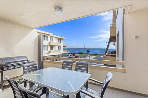 Bay Village, Unit 4/47 Shoal Bay Road - Holiday Byron Bay 1