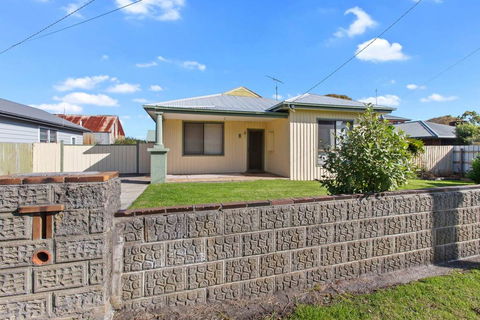 BAY YARD - Large Yard, Wifi, Family Friendly. - Holiday Byron Bay 0
