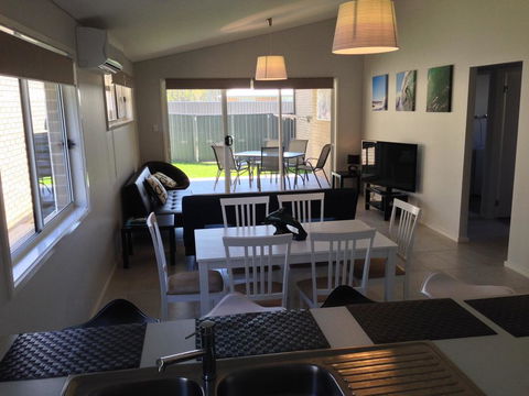 Bayswood Vincentia JERVIS BAY - Holiday Byron Bay 2