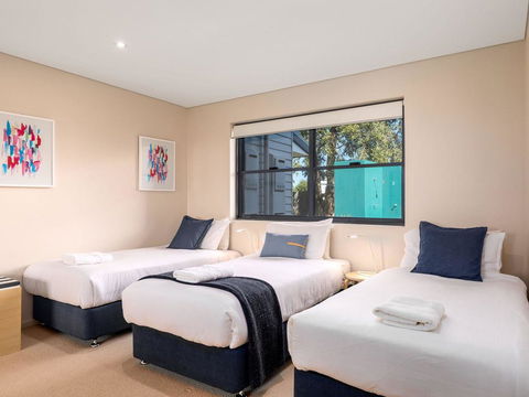 Bayview On Bowen :: Jervis Bay Rentals - Holiday Byron Bay 1