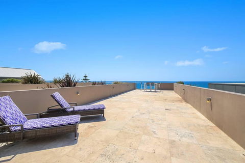 Beach And Ocean Front Penthouse With Wifi And Parking - Holiday Byron Bay 3
