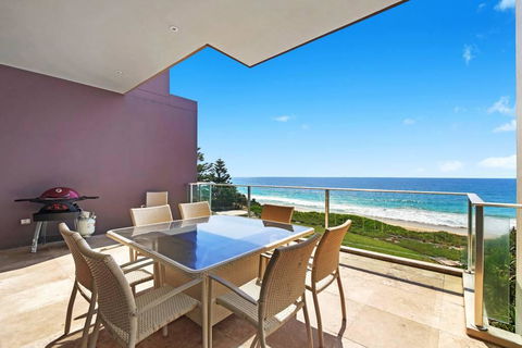 Beach And Ocean Front Penthouse With Wifi And Parking - Holiday Byron Bay 0