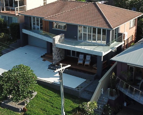 BEACH BREAK, 34 CLIFF ROAD - Holiday Byron Bay 1