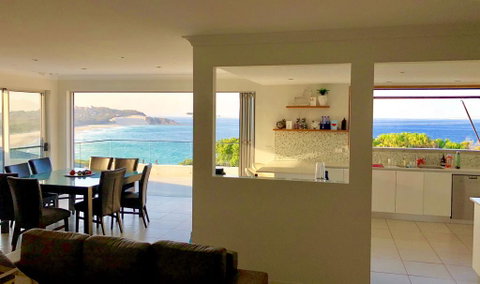 BEACH BREAK, 34 CLIFF ROAD - Holiday Byron Bay 3