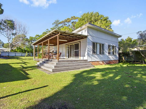 Beach Escape @ Currarong - Basic Family Accommodation - Holiday Byron Bay 3
