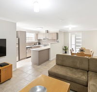 Beach Resort Chalet - Holiday Byron Bay