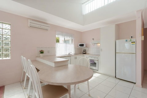 Beach Street Apartments - Holiday Byron Bay 2
