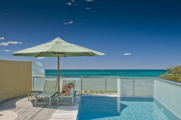 Beach Suites with Holiday Byron Bay