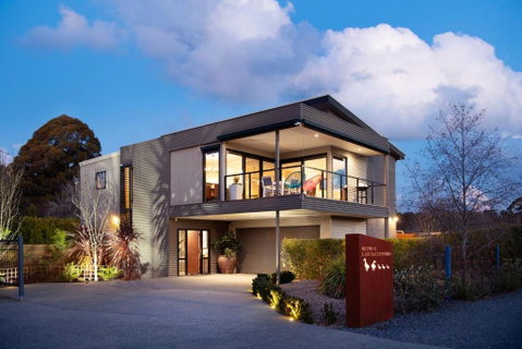 Retreat Lake Daylesford - Free Wifi - Holiday Byron Bay 0